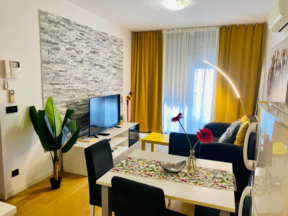 Nova Galerija Studio Ema I Apartman Anita- Parking In Garage Zagreb Luaran gambar