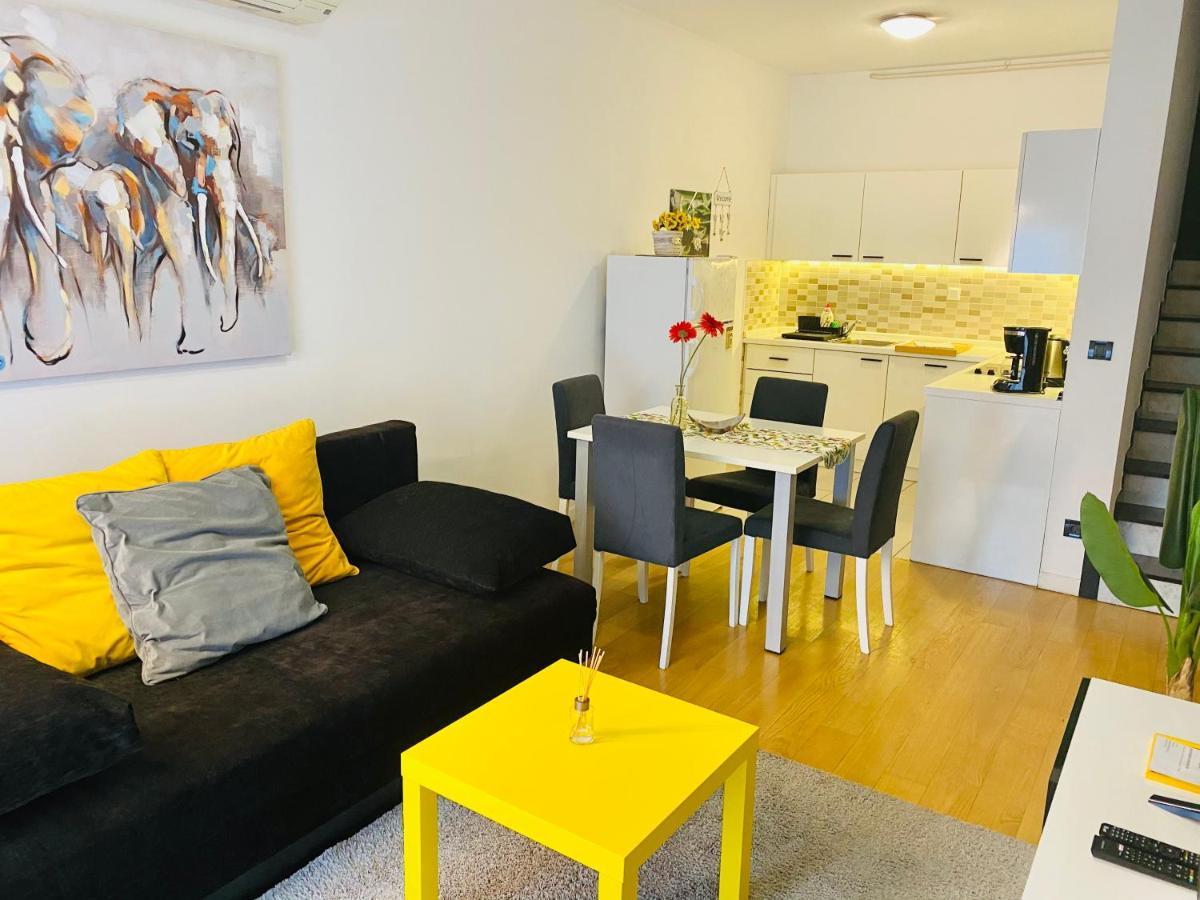 Nova Galerija Studio Ema I Apartman Anita- Parking In Garage Zagreb Luaran gambar