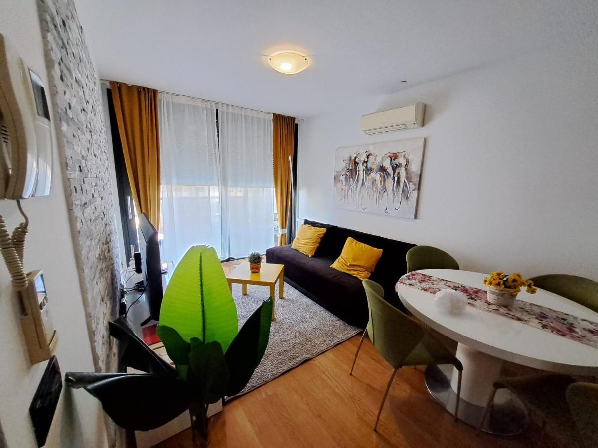 Nova Galerija Studio Ema I Apartman Anita- Parking In Garage Zagreb Luaran gambar