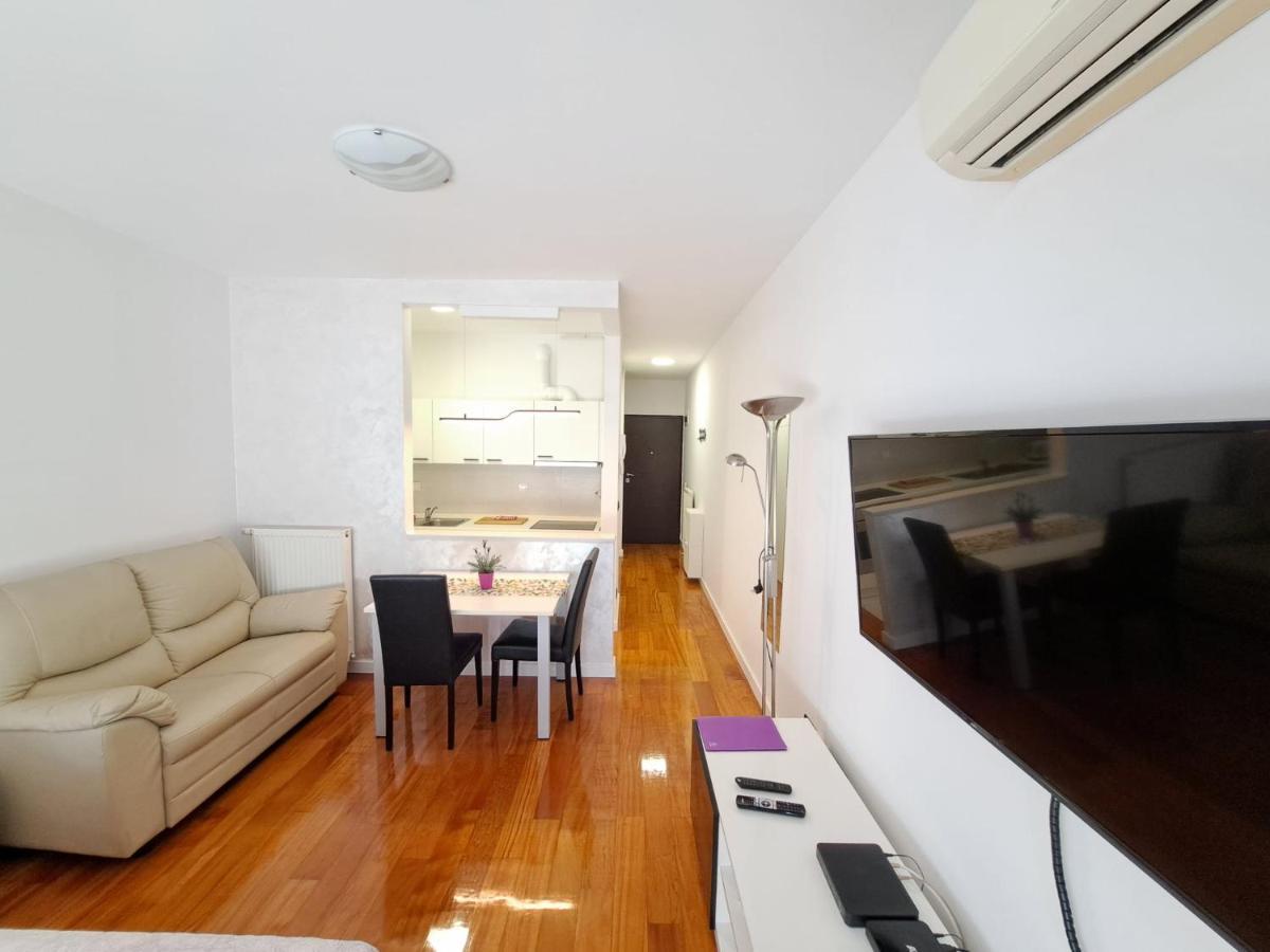 Nova Galerija Studio Ema I Apartman Anita- Parking In Garage Zagreb Luaran gambar